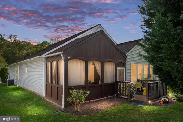 Property Slideshow image 3 of 48 | 3626 secret grove ct, Dumfries, VA, 22025