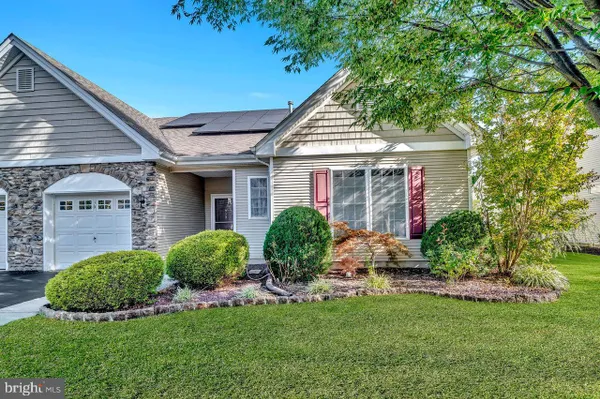 Property Slideshow image 3 of 31 | 70 nightingale dr, Hamilton, NJ, 08690