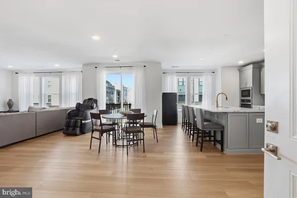 Property Slideshow image 3 of 31 | 42874 firefly sonata ter apt 206, Ashburn, VA, 20148