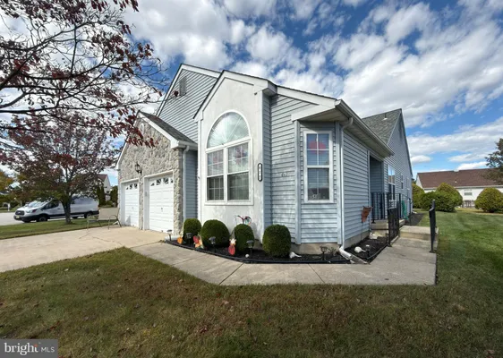 Property Slideshow image 3 of 27 | 617 saint vincent ct, Williamstown, NJ, 08094