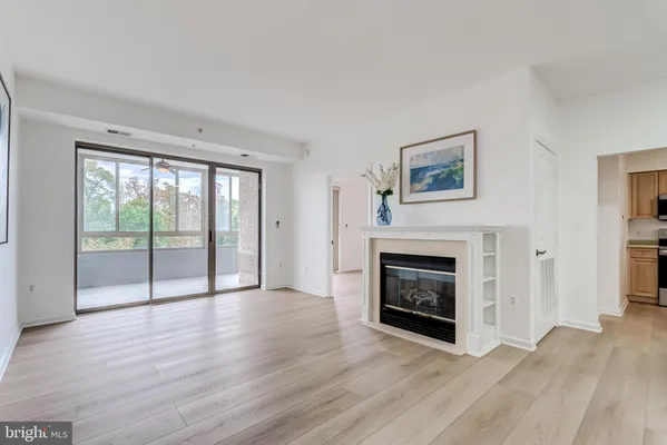 Property Slideshow image 3 of 42 | 19355 cypress ridge ter 114, Leesburg, VA, 20176