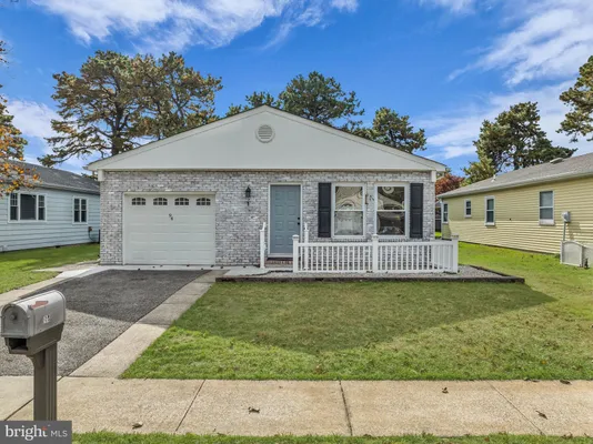 Property Slideshow image 2 of 26 | 94 troumaka st, Toms River, NJ, 08757