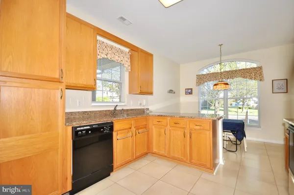 Property Slideshow image 3 of 30 | 753 s settlers cir, Warrington, PA, 18976