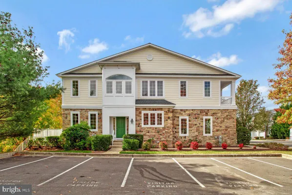 Property Slideshow image 3 of 72 | 8740 endless ocean way 26, Columbia, MD, 21045