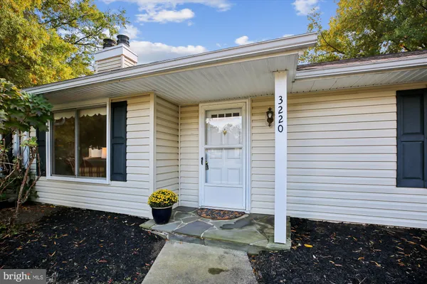 Property Slideshow image 2 of 28 | 3220 ludham dr # 196a, Silver Spring, MD, 20906