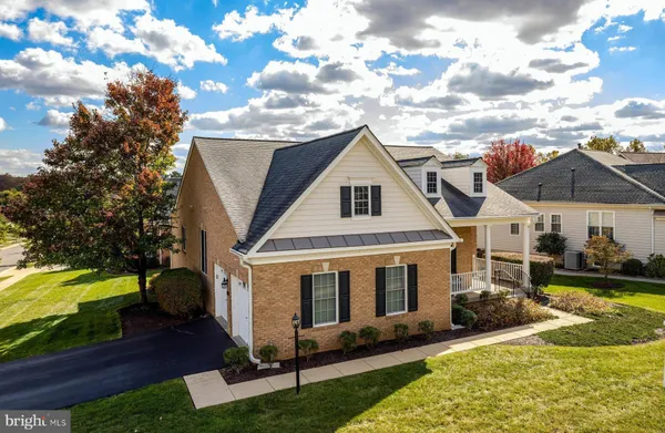 Property Slideshow image 2 of 43 | 5226 canyon creek way, Haymarket, VA, 20169