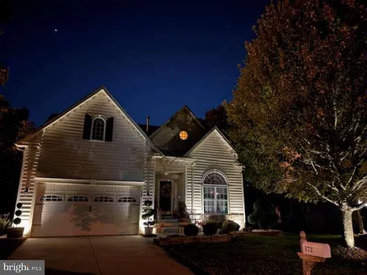 Property Slideshow image 3 of 30 | 172 hearthstone dr, Berlin, NJ, 08009