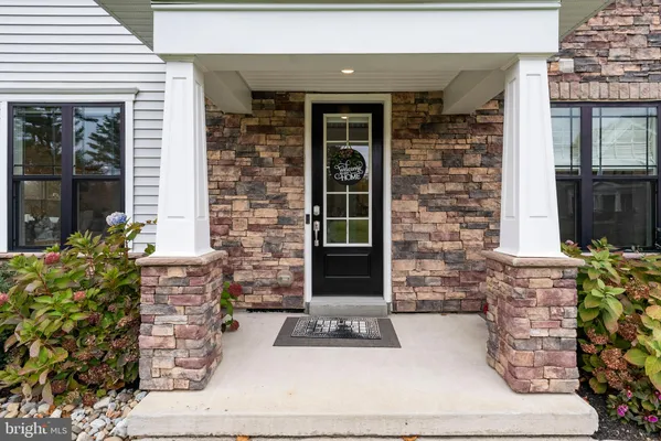 Property Slideshow image 2 of 71 | 36 dogleg ln, Trenton, NJ, 08648