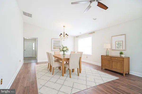 Property Slideshow image 3 of 31 | 3 deep hollow ln, Columbus, NJ, 08022