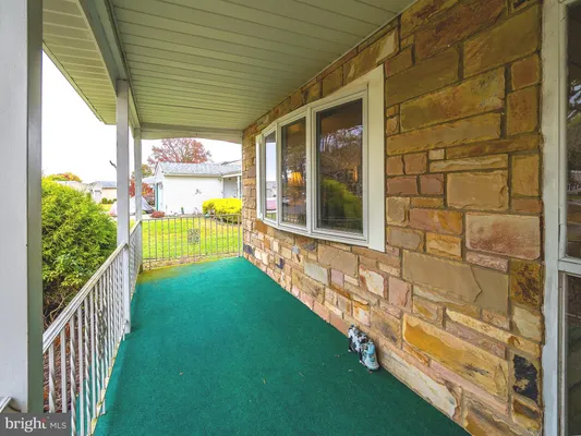 Property Slideshow image 3 of 19 | 64 huntington dr, Southampton, NJ, 08088