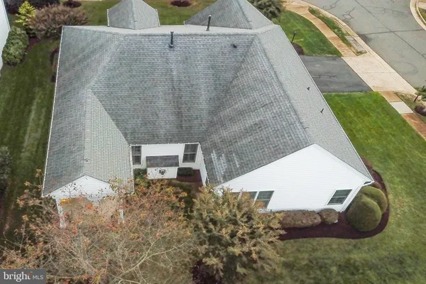 Property Slideshow image 3 of 52 | 5243 canyon creek way, Haymarket, VA, 20169