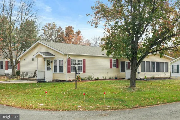 Property Slideshow image 2 of 30 | 148 raven ct, New Hope, PA, 18938