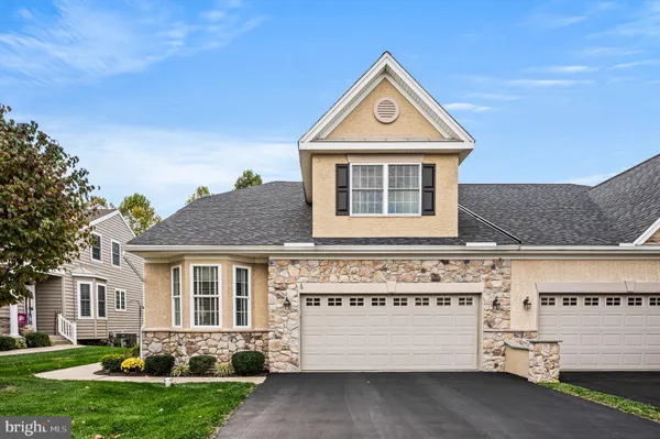 Property Slideshow image 3 of 49 | 524 hodgson cir, West Grove, PA, 19390