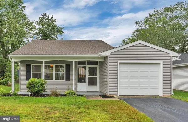 Property Slideshow image 3 of 24 | 39 chelsea pl, Southampton, NJ, 08088