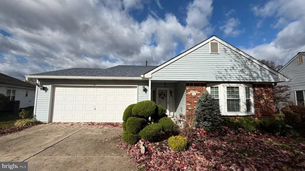 Property Slideshow image 2 of 2 | 19 fernwood ct, Columbus, NJ, 08022