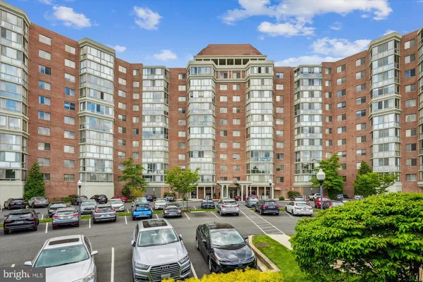 Property Slideshow image 2 of 97 | 3210 n leisure world blvd apt 610, Silver Spring, MD, 20906