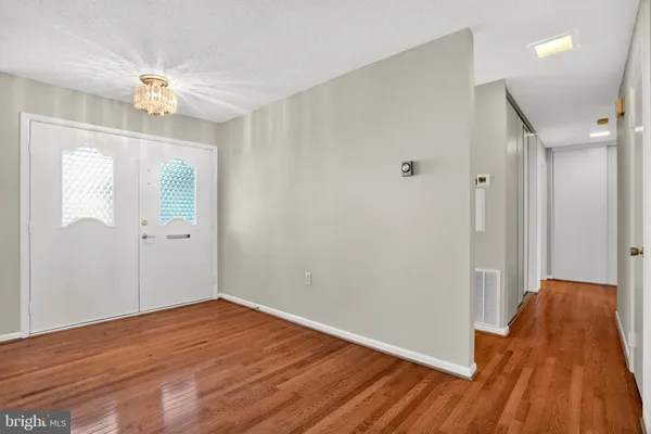 Property Slideshow image 3 of 32 | 3416 island creek ct 127-c, Silver Spring, MD, 20906