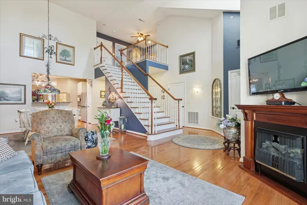 Property Slideshow image 3 of 57 | 116 brindle ct, Norristown, PA, 19403