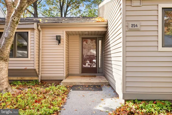 Property Slideshow image 3 of 52 | 254 chatham way # 254, West Chester, PA, 19380