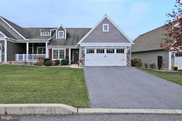 Property Slideshow image 2 of 33 | 1122 alden way, Lebanon, PA, 17042