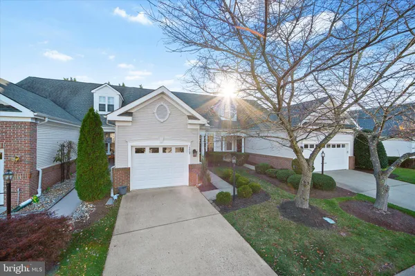 Property Slideshow image 3 of 42 | 13963 chelmsford dr, Gainesville, VA, 20155