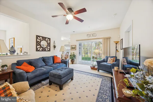 Property Slideshow image 3 of 29 | 3000 village way # 3101, Boothwyn, PA, 19061