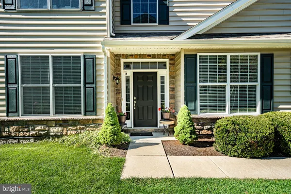 Property Slideshow image 3 of 36 | 1507 honeysuckle ct # 95, West Chester, PA, 19380