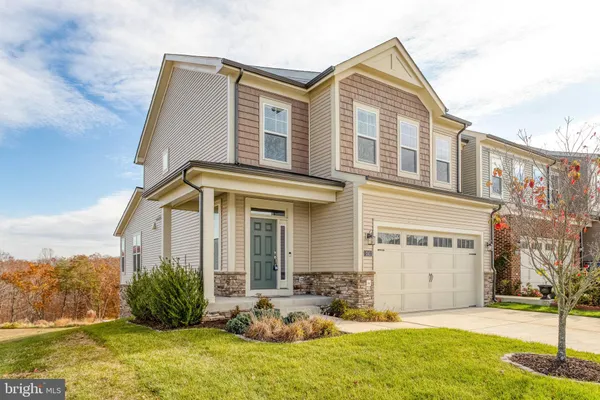 Property Slideshow image 3 of 56 | 241 smokebush dr, Stafford, VA, 22554