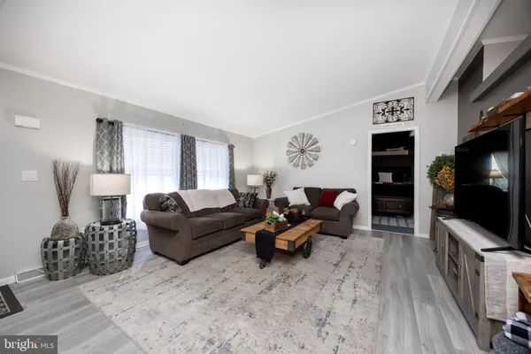 Property Slideshow image 3 of 29 | 107 carver ln, Royersford, PA, 19468