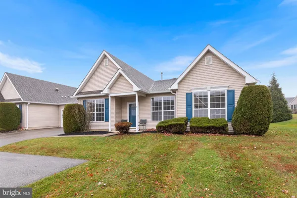 Property Slideshow image 3 of 42 | 33 deerchase ln, Lakewood, NJ, 08701