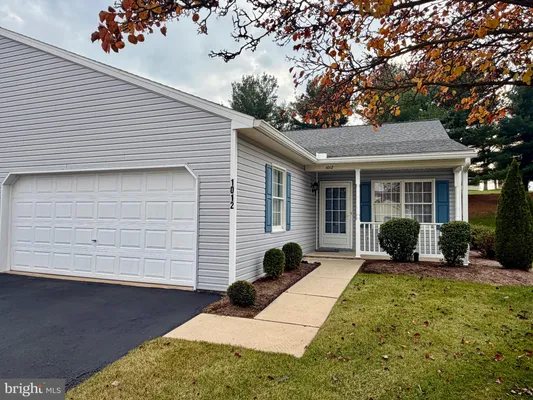 Property Slideshow image 2 of 30 | 1012 hastings blvd # 1012, York, PA, 17402