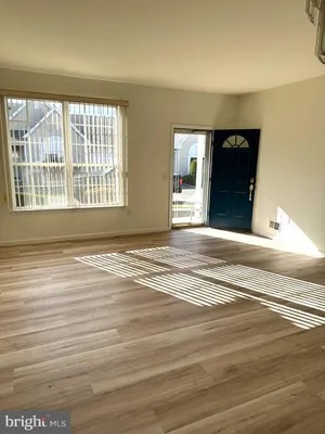 Property Slideshow image 2 of 4 | 33 deerchase ln, Lakewood, NJ, 08701