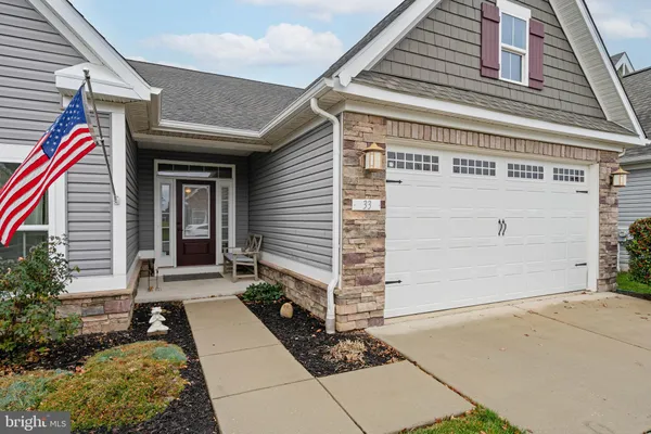 Property Slideshow image 2 of 46 | 33 waterside dr, Bridgeville, DE, 19933