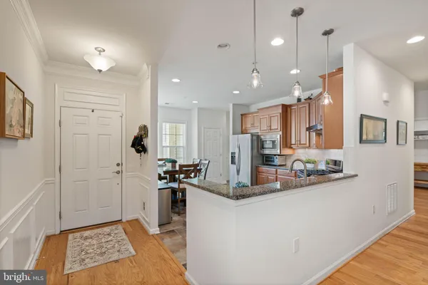 Property Slideshow image 2 of 43 | 20 fenwick dr, Fredericksburg, VA, 22406