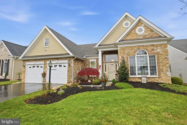 Property Slideshow image 2 of 33 | 66 nathaniel rd, Southampton, PA, 18966