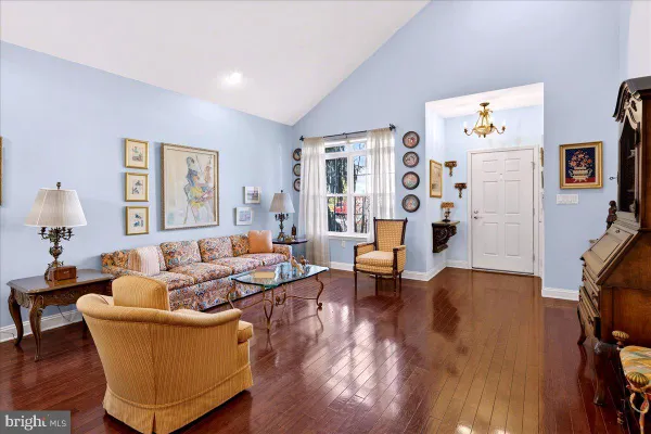 Property Slideshow image 2 of 42 | 208 sunflower ln, Princeton Junction, NJ, 08550