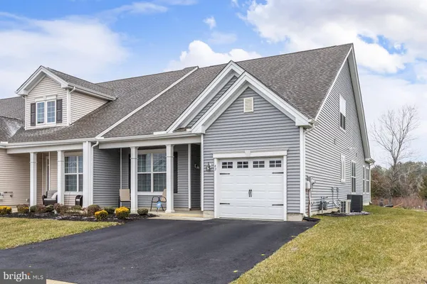 Property Slideshow image 2 of 33 | 43 queensferry dr, Williamstown, NJ, 08094