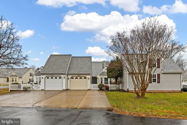 Property Slideshow image 3 of 52 | 11550 savannah dr, Fredericksburg, VA, 22407