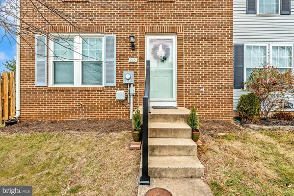 Property Slideshow image 2 of 55 | 215 stull ct, Thurmont, MD, 21788