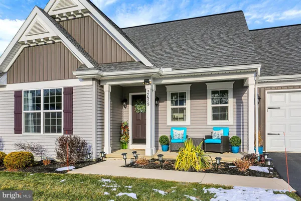 Property Slideshow image 2 of 48 | 2075 spring wood ln, Mechanicsburg, PA, 17055