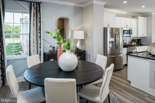 Property Slideshow image 3 of 10 | 7412 amega way, Glen Burnie, MD, 21060