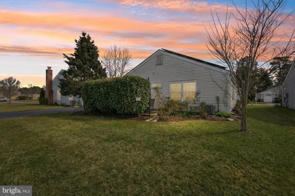 Property Slideshow image 2 of 51 | 4 harrogate ln, Manchester, NJ, 08759