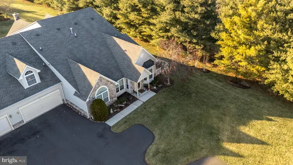 Property Slideshow image 2 of 72 | 350 shady brook dr 183, Langhorne, PA, 19047