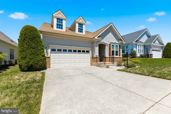Property Slideshow image 2 of 39 | 13484 fieldstone way, Gainesville, VA, 20155