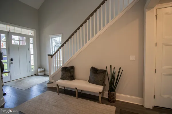 Property Slideshow image 3 of 22 | 1208 coulee way, Wilmington, DE, 19803