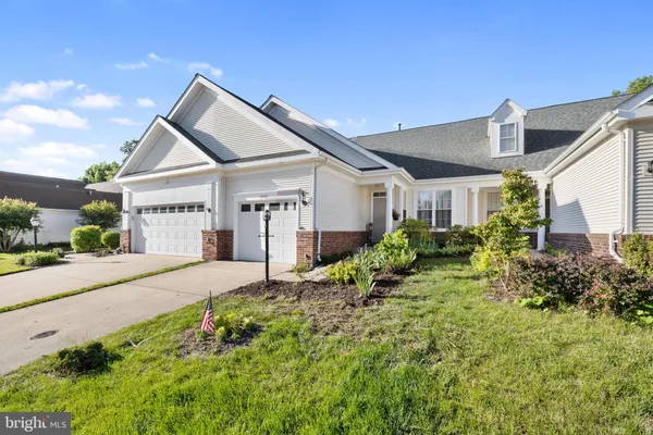 Property Slideshow image 2 of 39 | 13703 currant loop, Gainesville, VA, 20155