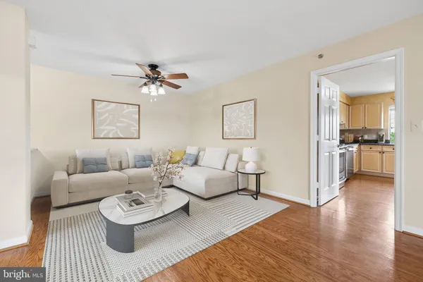 Property Slideshow image 3 of 34 | 19385 cypress ridge ter 317, Leesburg, VA, 20176
