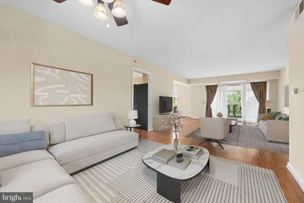 Property Slideshow image 2 of 34 | 19385 cypress ridge ter 317, Leesburg, VA, 20176