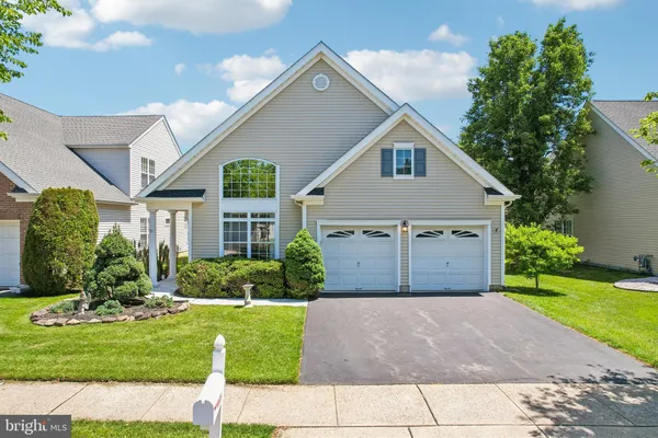 Property Slideshow image 2 of 46 | 21 pinflower la la, Princeton Junction, NJ, 08550