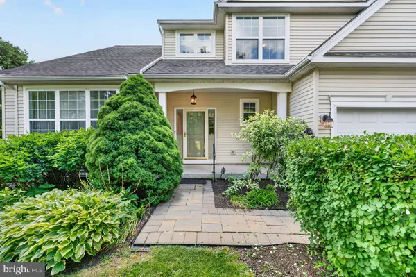 Property Slideshow image 3 of 56 | 415 westview dr, Avondale, PA, 19311